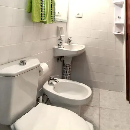 Apartament At 100 M Away From The With Enclosed Garden And Wifi *